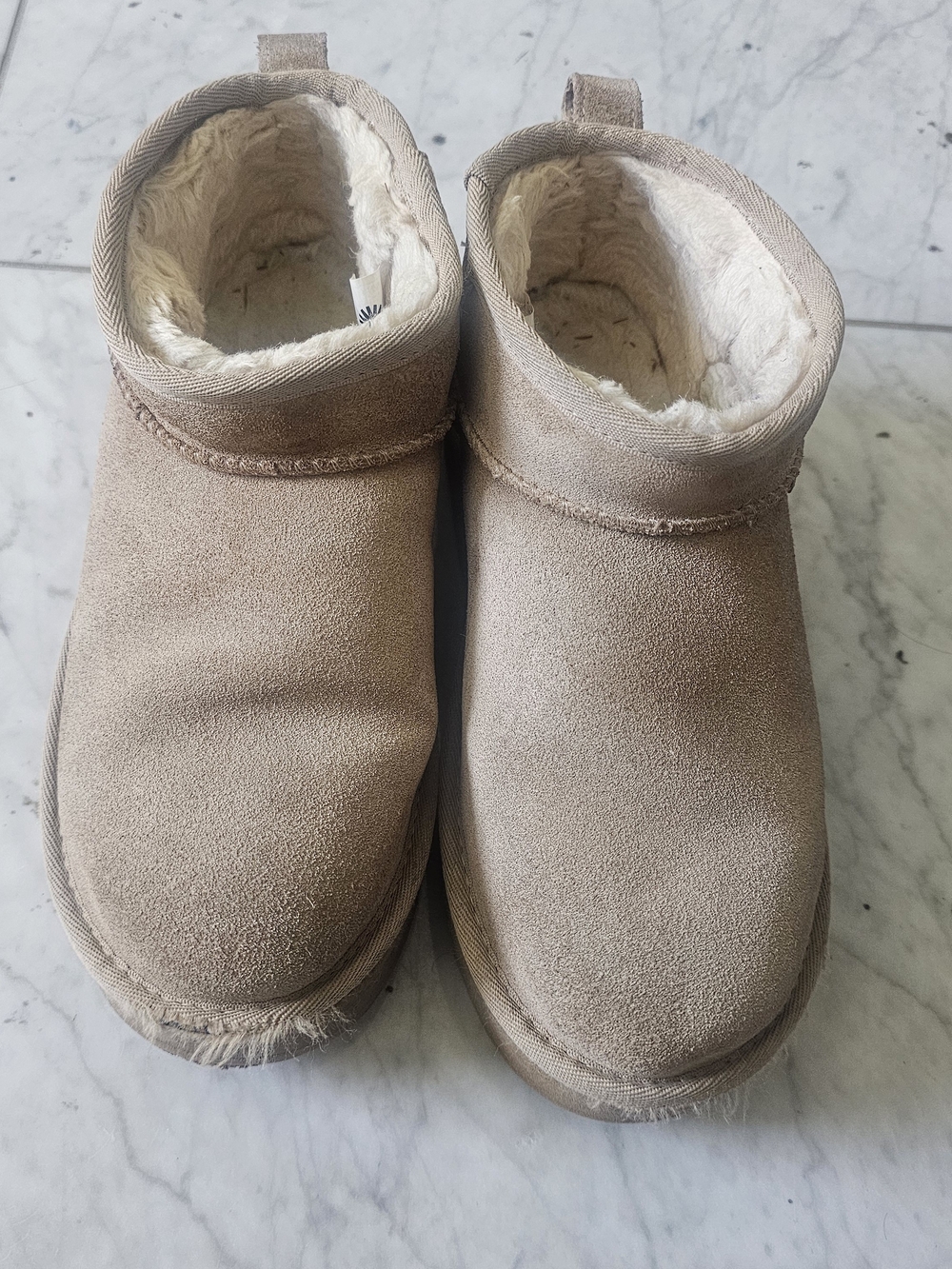 Ugg Low Boots